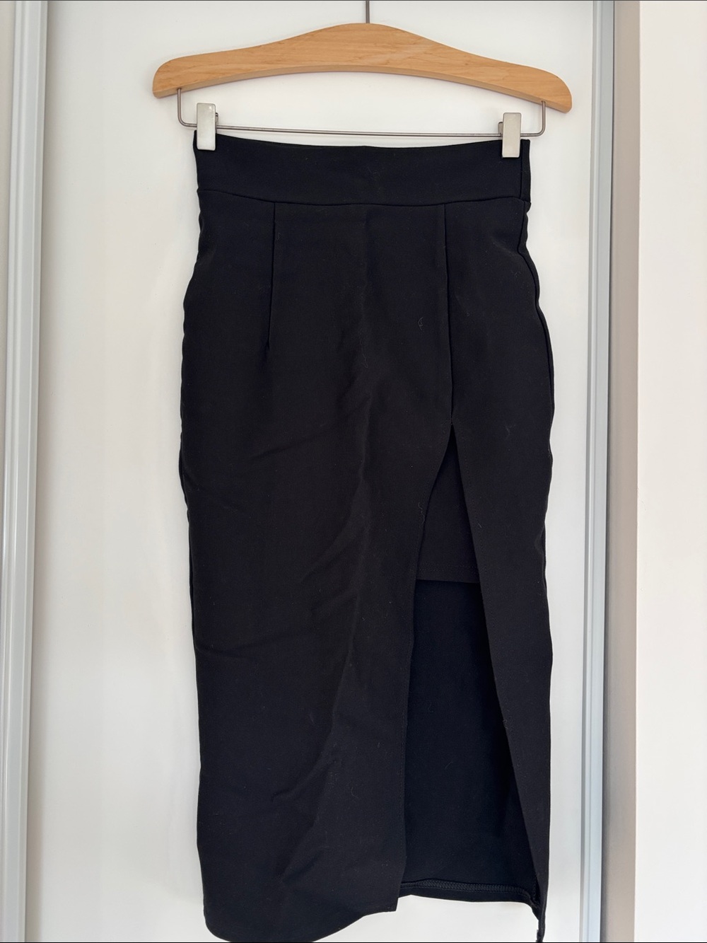 Cut Out Design Skirt - XS